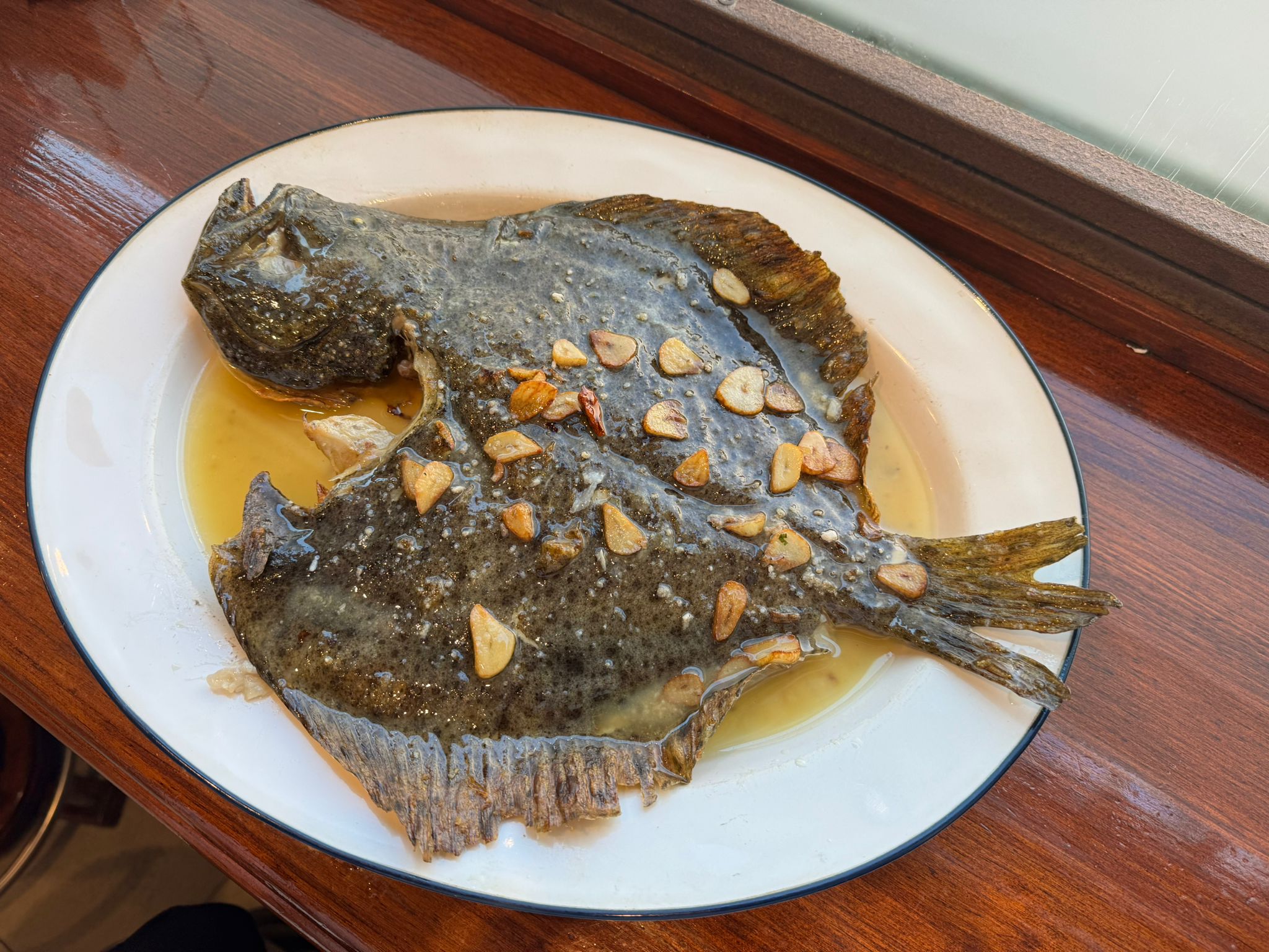 Rodaballo al estilo Orio - Restaurante La Fonda de Alberto